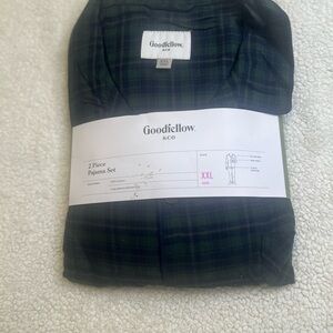 Goodfellow & Co Men's Navy Plaid Pajama Set
